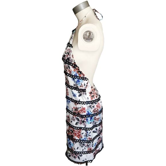 NBD Irene halter lace trim mini shift dress spring bloom floral Size Large NEW - Picture 2 of 10